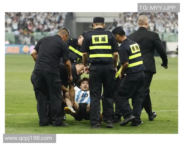 PSM马卡萨迎战巴日托强强对话引发球迷热议与期待 PSM马卡萨迎战巴日托强强对话引发球迷热议与期待