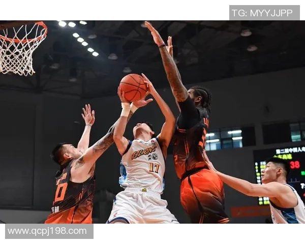 上海篮球队配合变革引发热议球迷期待新战术带来更高水平比赛 上海篮球队配合变革引发热议球迷期待新战术带来更高水平比赛